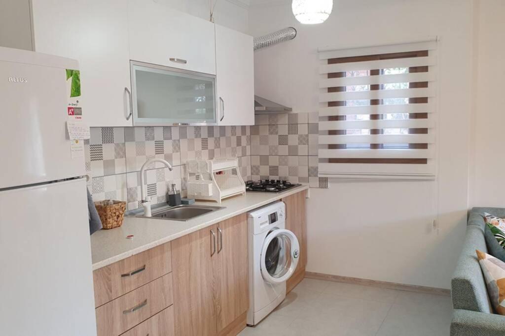 2+1 Apartm With Garden + Balcony , At Ladies Beach Kusadası Exterior foto