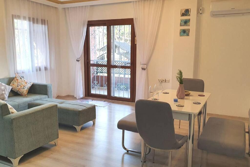 2+1 Apartm With Garden + Balcony , At Ladies Beach Kusadası Exterior foto